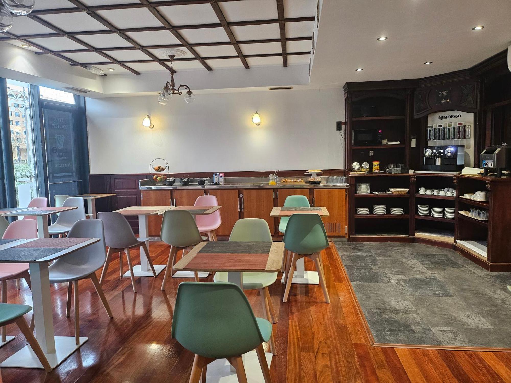 Hotel Duque De Wellington Vitoria-Gasteiz Zewnętrze zdjęcie
