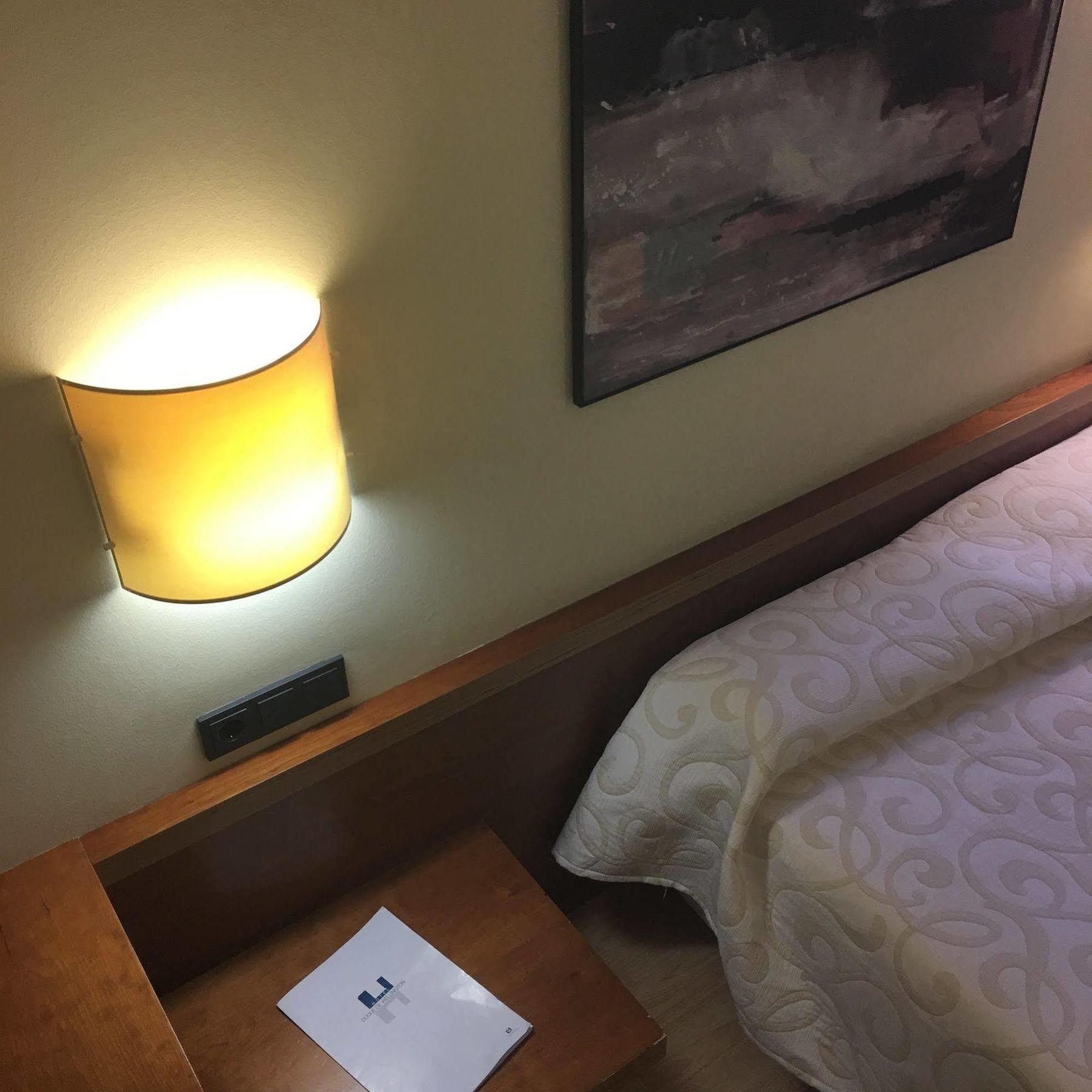 Hotel Duque De Wellington Vitoria-Gasteiz Zewnętrze zdjęcie