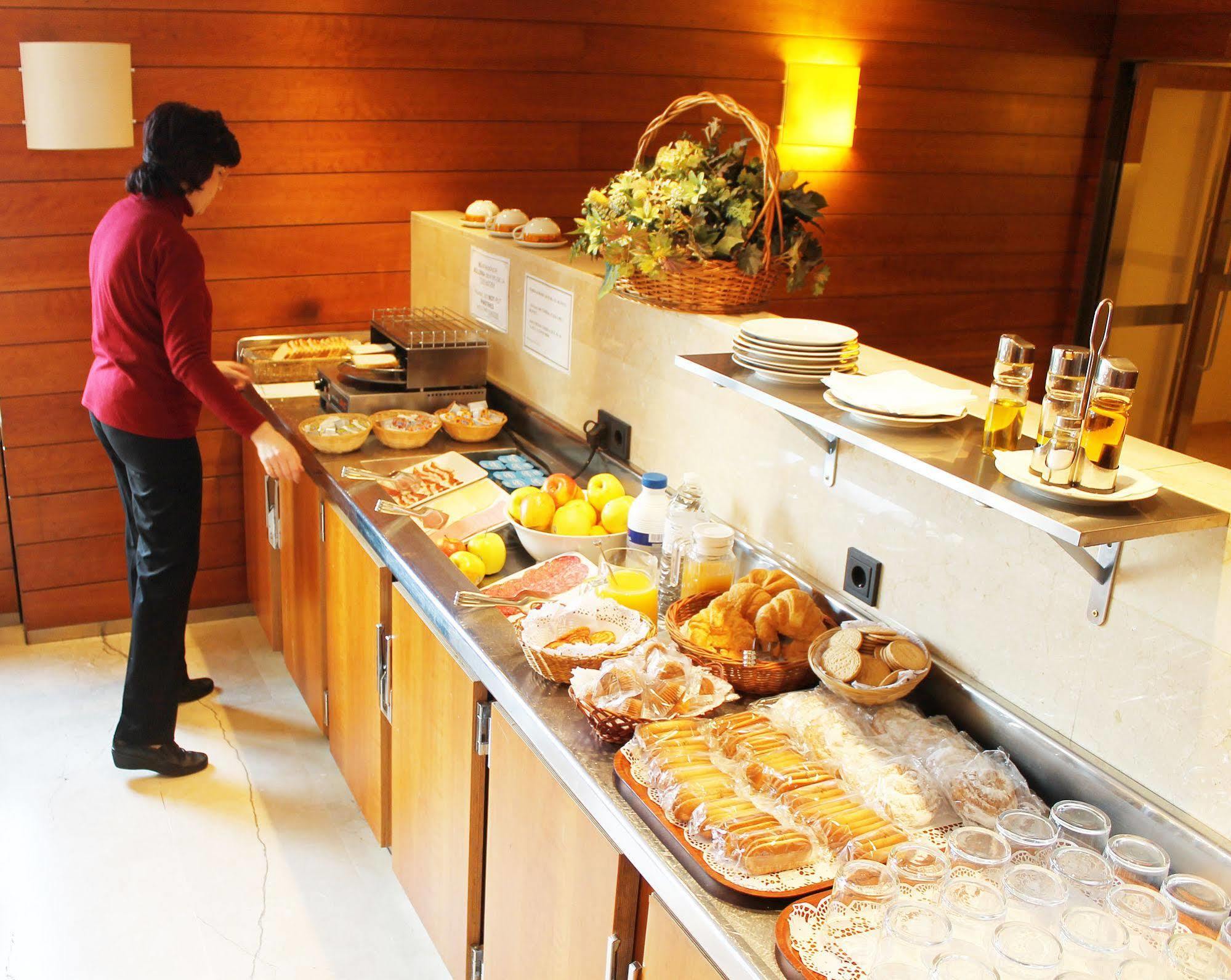 Hotel Duque De Wellington Vitoria-Gasteiz Zewnętrze zdjęcie